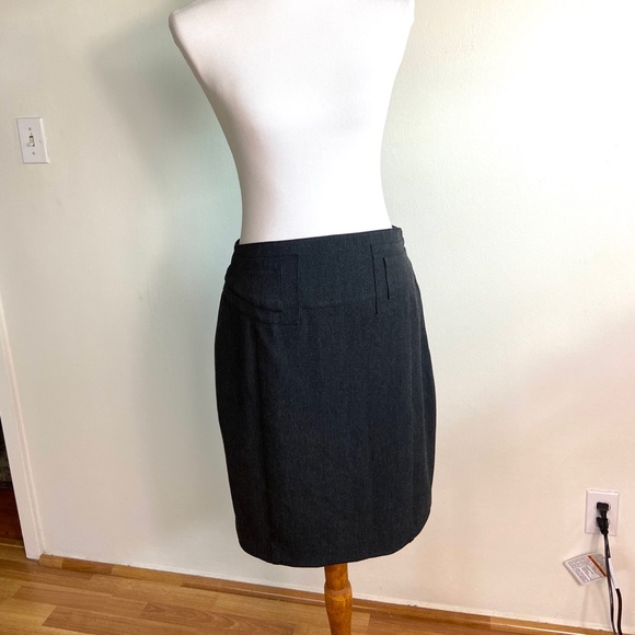 Express High Waisted Grey Tailored Skirt size 8 - Picture 3 of 16